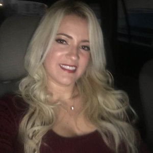 Meet your Posher, Yenny